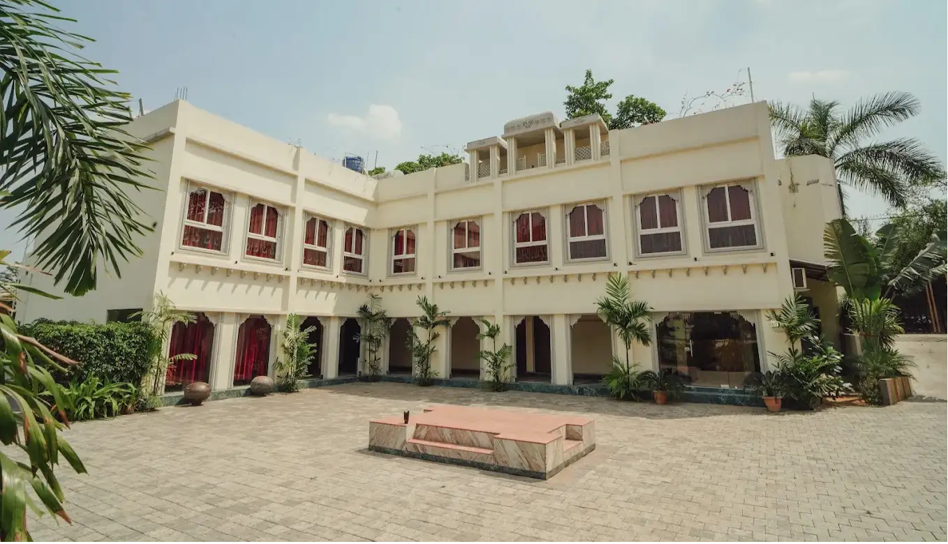 Aamore Hotels & Resort
